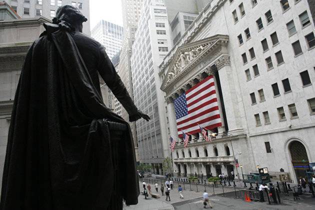 Фьючерсы на фондовые индексы США снижаются после роста рынков в пятницу