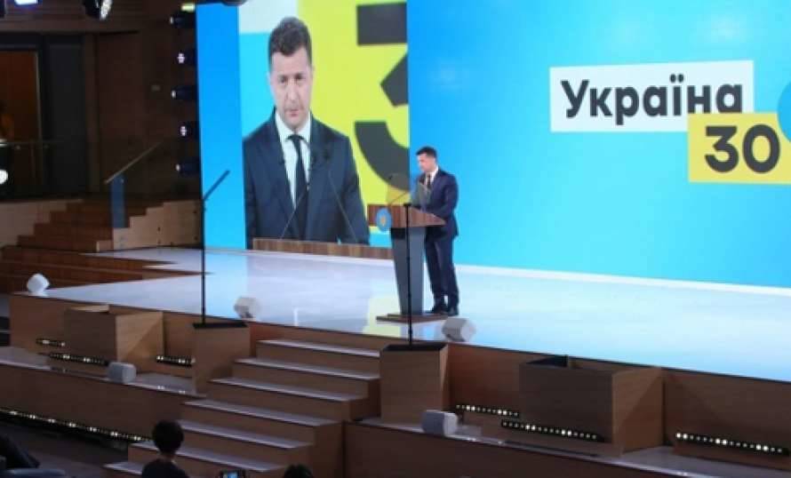 Зеленский заявил, что вопрос об олигархах могут вынести на референдум