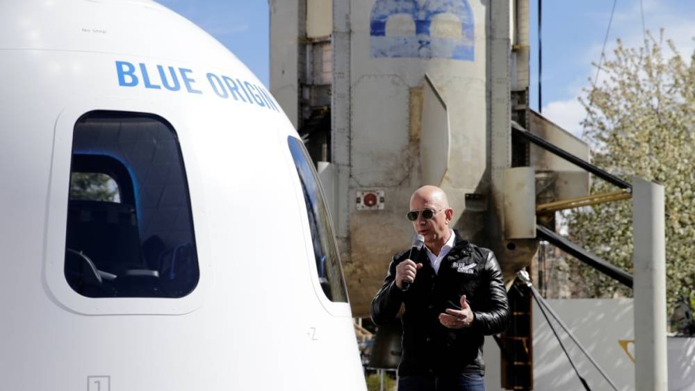 Основатель Amazon и его брат полетят в космос на корабле New Shepard