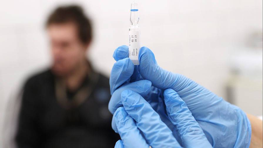 Правительство России планирует начать вакцинацию мигрантов