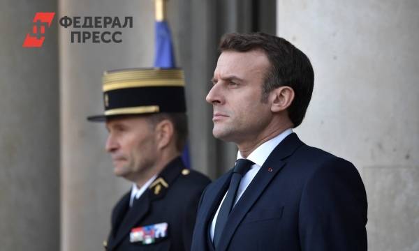 Президент Франции получил пощечину от местного жителя