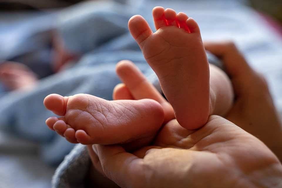 В Южной Африке женщина родила сразу 10 детей, установив новый рекорд мира