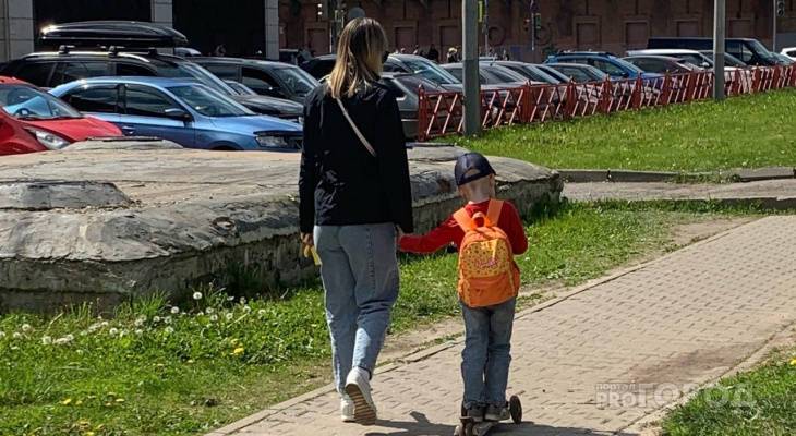 «Бросили ребенка»: в Ярославской области родители отработают долг по алиментам для сына