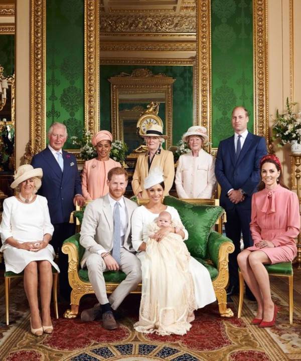 Дедушка доволен? Принц Чарльз нарушил молчание и прокомментировал рождение дочери принца Гарри и Меган
