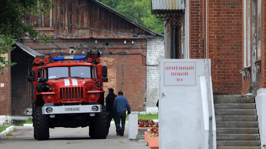 Власти подтвердили возникновение пожара в больнице в Рязани из-за аппарата ИВЛ