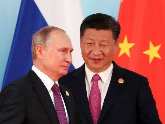 Global Times: США решили высмеять Россию, чтобы вбить клин между ней и Китаем