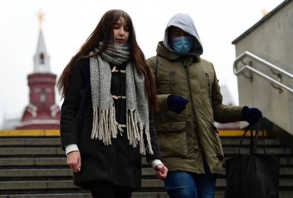 Власти Москвы связали рост заболеваемости COVID-19 с несоблюдением мер безопасности