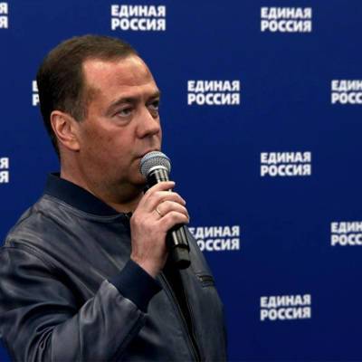 Медведев: программа "Единой России" 2016 года не теряла актуальности последние 5 лет