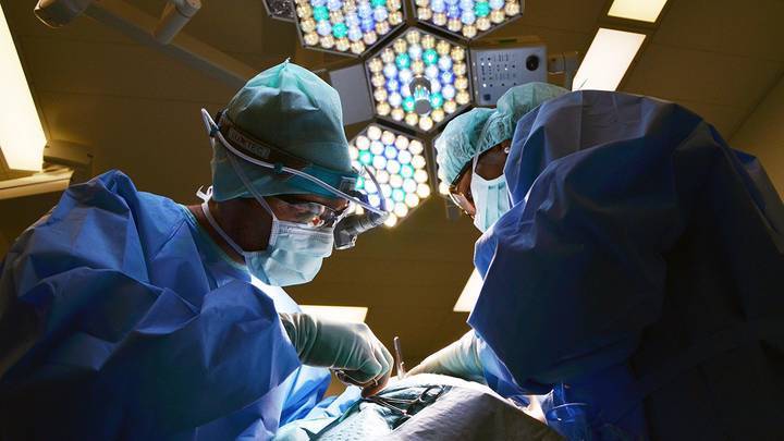Главный хирург и эндоскопист Москвы назвал число проводимых операций в год