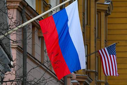Россия обсудила с США ситуацию с выдачей виз