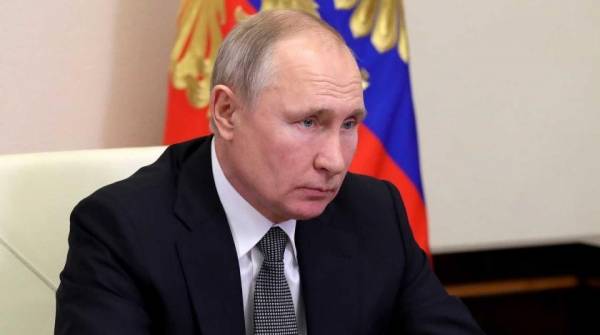 “Смешно и глупо”: Путин оценил идею Зеленского о русских