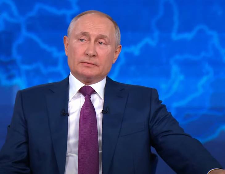 «Это уже не игровое шоу»: Политолог Зубец назвал основные темы «Прямой линии» Владимира Путина