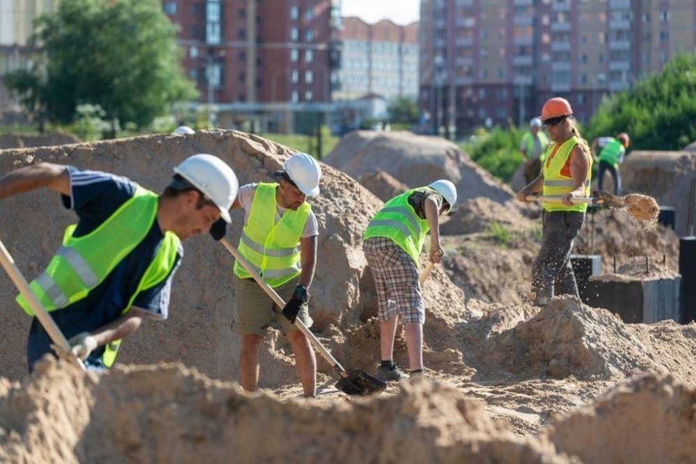 Работы на стройплощадке псковского исторического парка идут с отставанием от графика