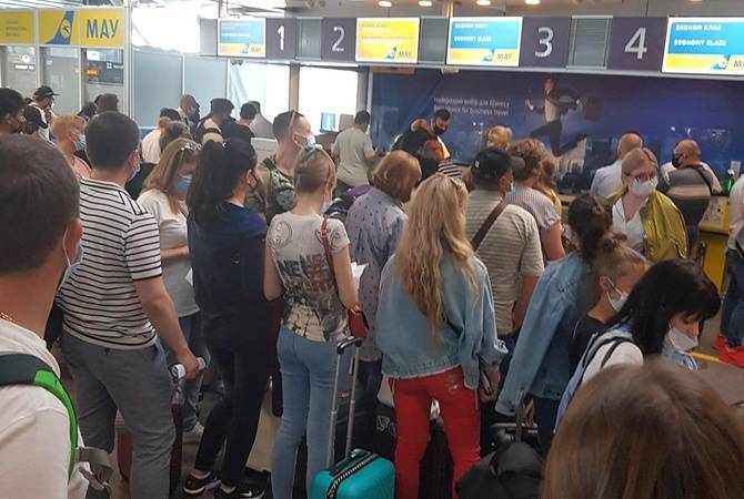 В Турцию из "Борисполя" не могут вылететь самолеты: задерживаются пять рейсов