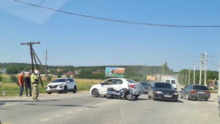 Два мото-ДТП произошли в Крыму за сутки: один человек погиб