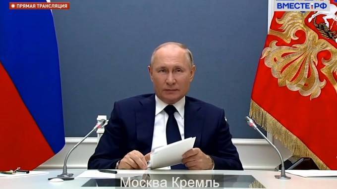 Путин: Россия продолжит оказывать помощь Белоруссии