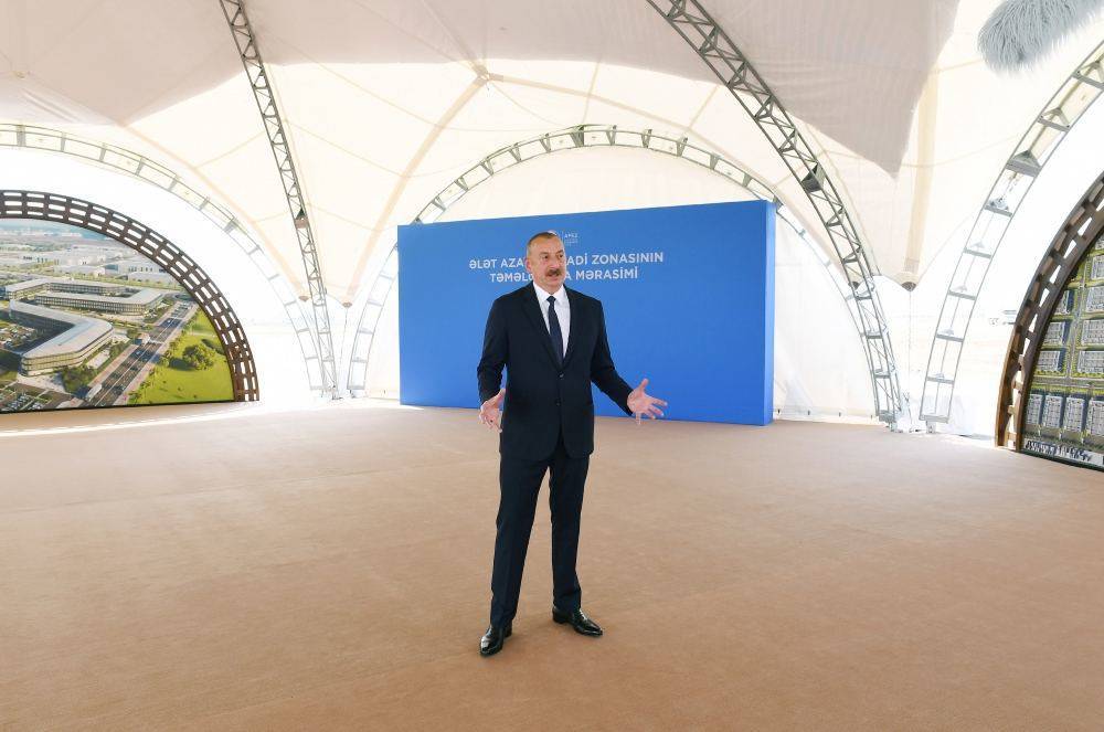 Президент Ильхам Алиев: Перспектива развития Алята может быть очень успешной