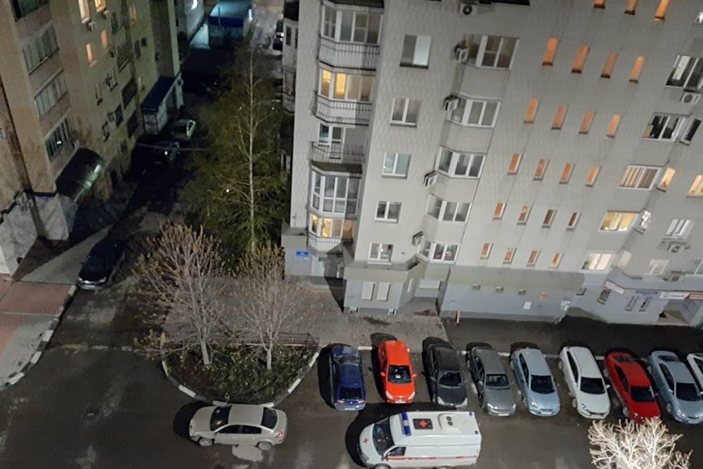 Младенец выпал из окна в центре Саратова: следователи проводят проверку