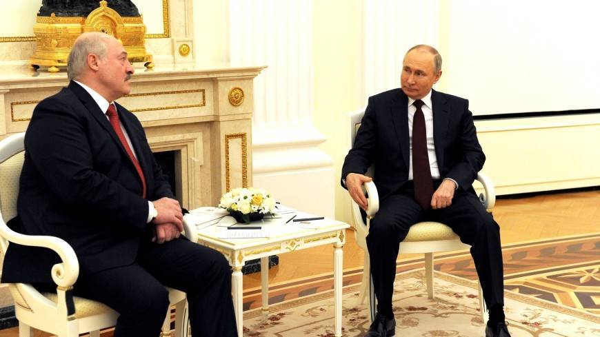 Путин и Лукашенко обсудили увеличение рейсов из Беларуси в Россию
