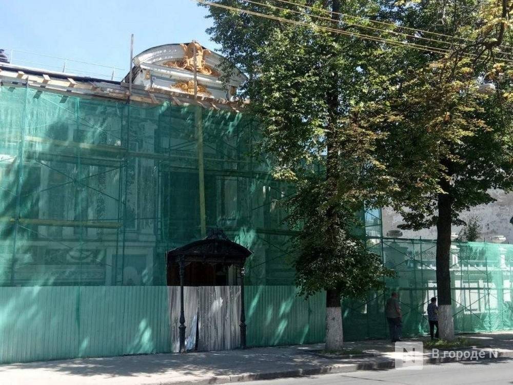 Реставрация фасада Литературного музея близка к завершению