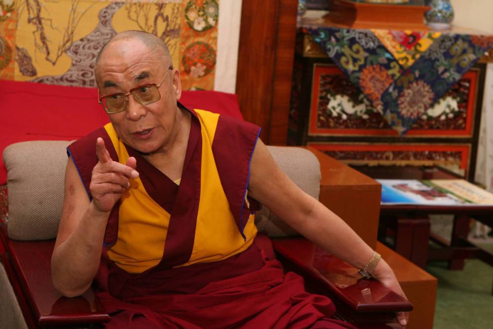 Далай-лама призвал к взаимной ответственности в вопросах вакцинации