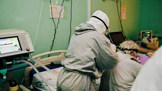 В Бельгии 90-летняя женщина умерла, заразившись двумя штаммами коронавируса