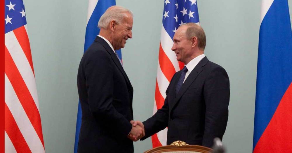 Бывший госсекретарь США заявил, что Путин видит слабость Байдена