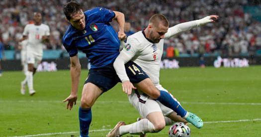 Финал Евро-2020. Англия выигрывает у Италии после первого тайма благодаря голу Шоу