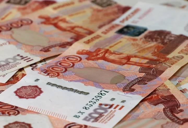 Аналитики назвали необходимые сроки для накопления миллиона рублей в РФ