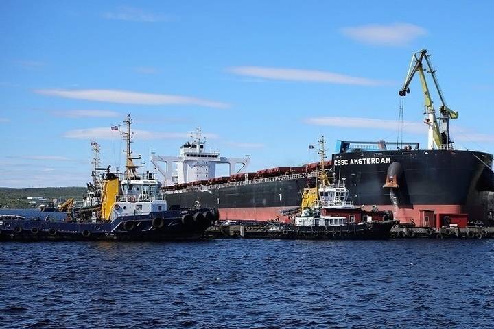 Рекордное количество руды погружено на гонконговское судно в Мурманском балкерном терминале