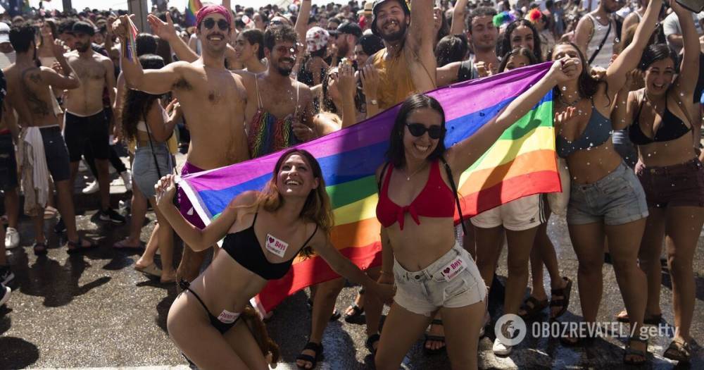В Израиле Верховный суд снял запрет для однополых пар заводить детей