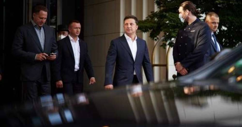Визит Зеленского в Германию: Минобороны отменило встречу с президентом Украины