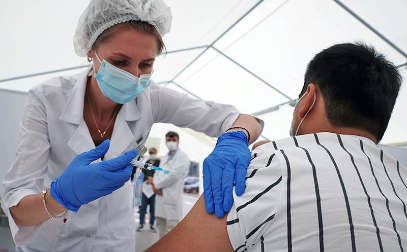 Попова назвала ориентир для обязательной вакцинации