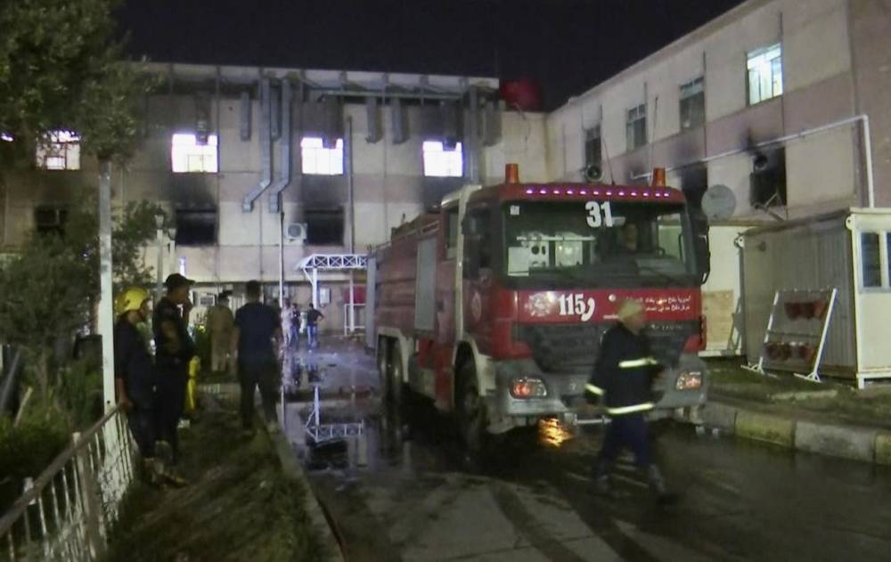 Число жертв пожара в COVID-больнице в Ираке возросло до 52