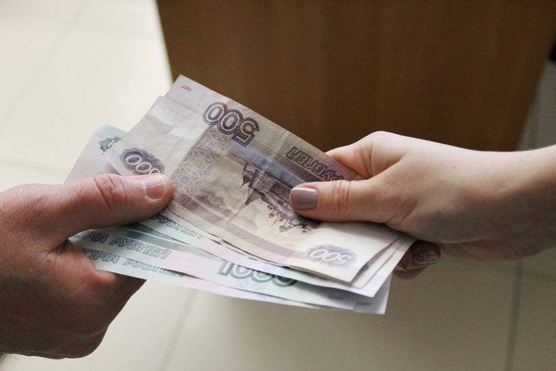 Жители Уфы отдали лжеприставу 1,4 млн рублей