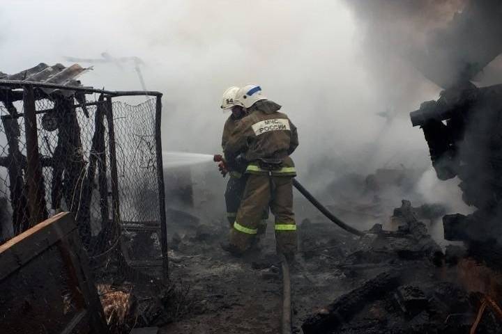 Из-за ночного пожара семья в Кинешме осталась без крова