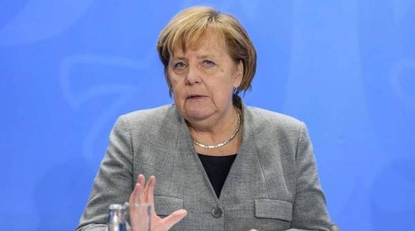 Меркель придется оправдываться перед Байденом за беспорядок из-за “Северного потока – 2”