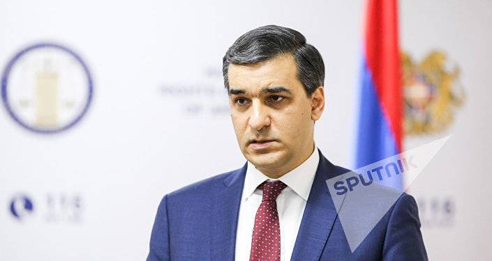 Омбудсмен Армении призвал чиновников к сдержанности при оценке ситуации на границе