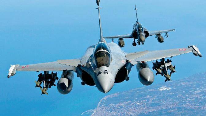 Истребители НАТО дважды поднимались сопроводить российские самолеты