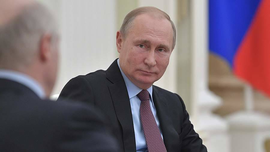 Эксперт указал на необходимость диалога Путина и Лукашенко