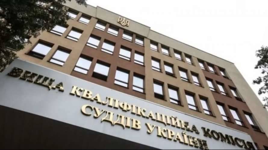 Рада приняла президентскую версию закона о перезапуске ВККС