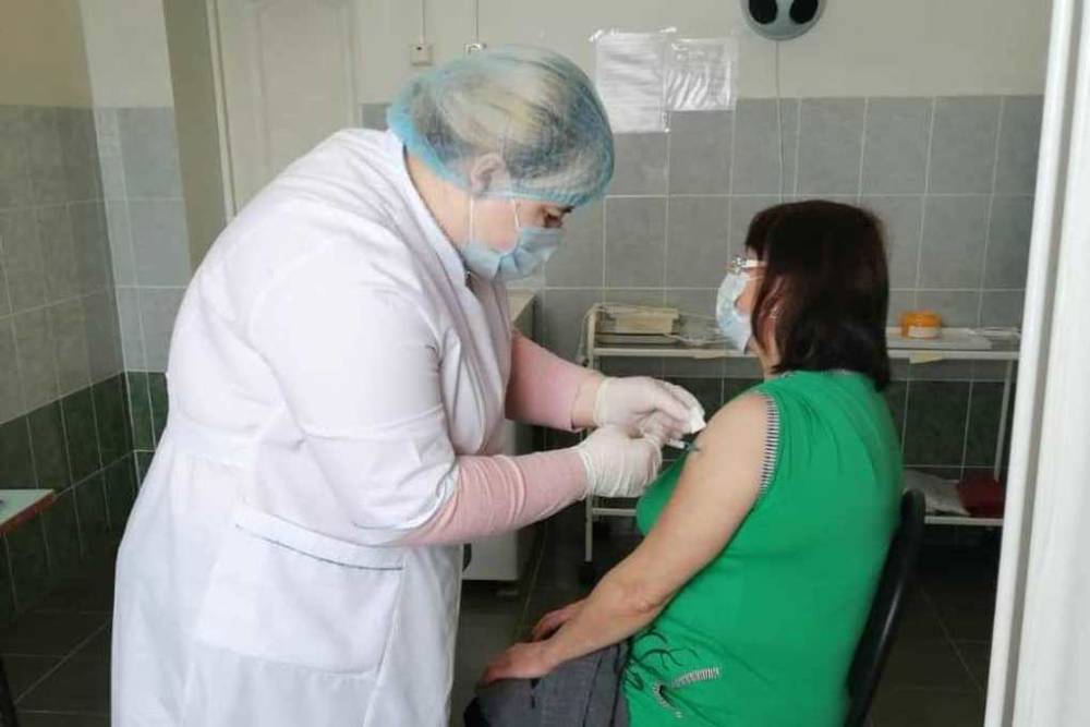 В Саратовской области начали делать ревакцинацию от коронавируса