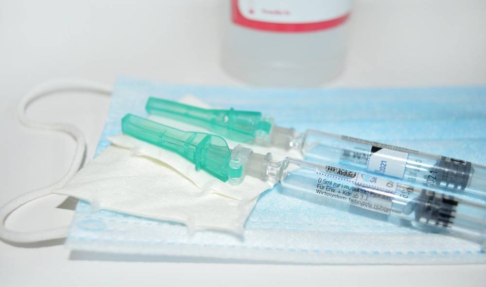 Прививку от COVID-19 в России уже сделали свыше 28 млн человек – Учительская газета