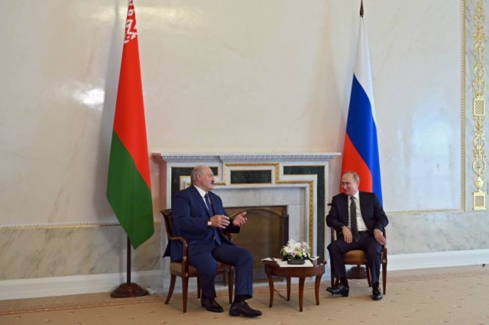 Путин назвал Белоруссию надежным партнером России в сфере экономики