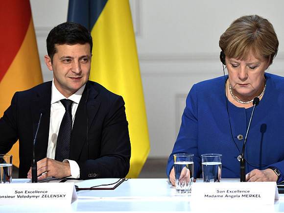 Зеленский на переговорах в Берлине не сошелся с Меркель во взглядах на «Северный поток-2»