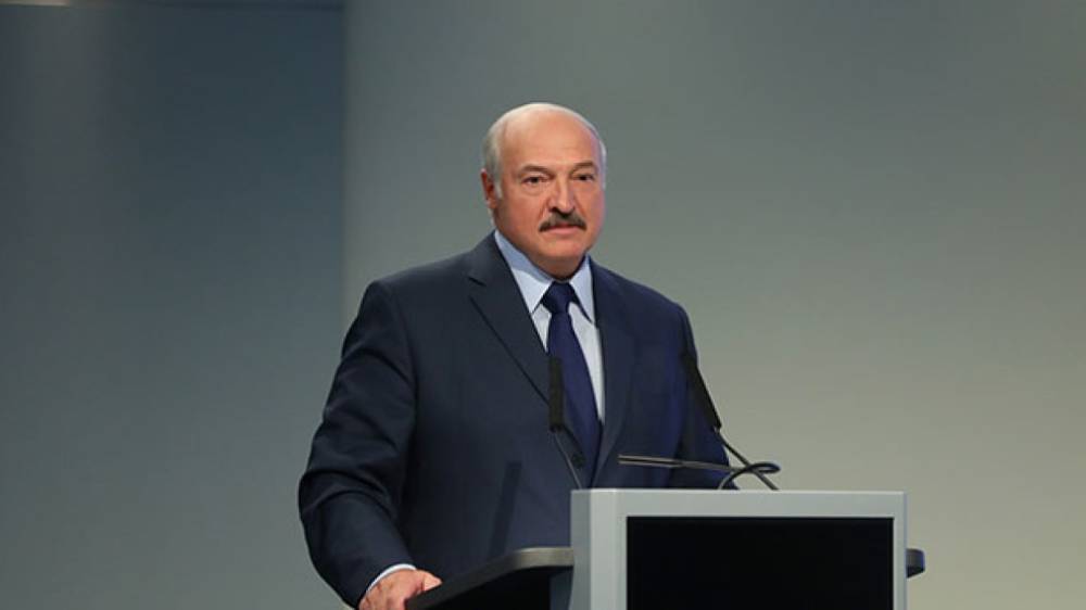 Лукашенко рассказал об устойчивости страны перед санкциями Запада