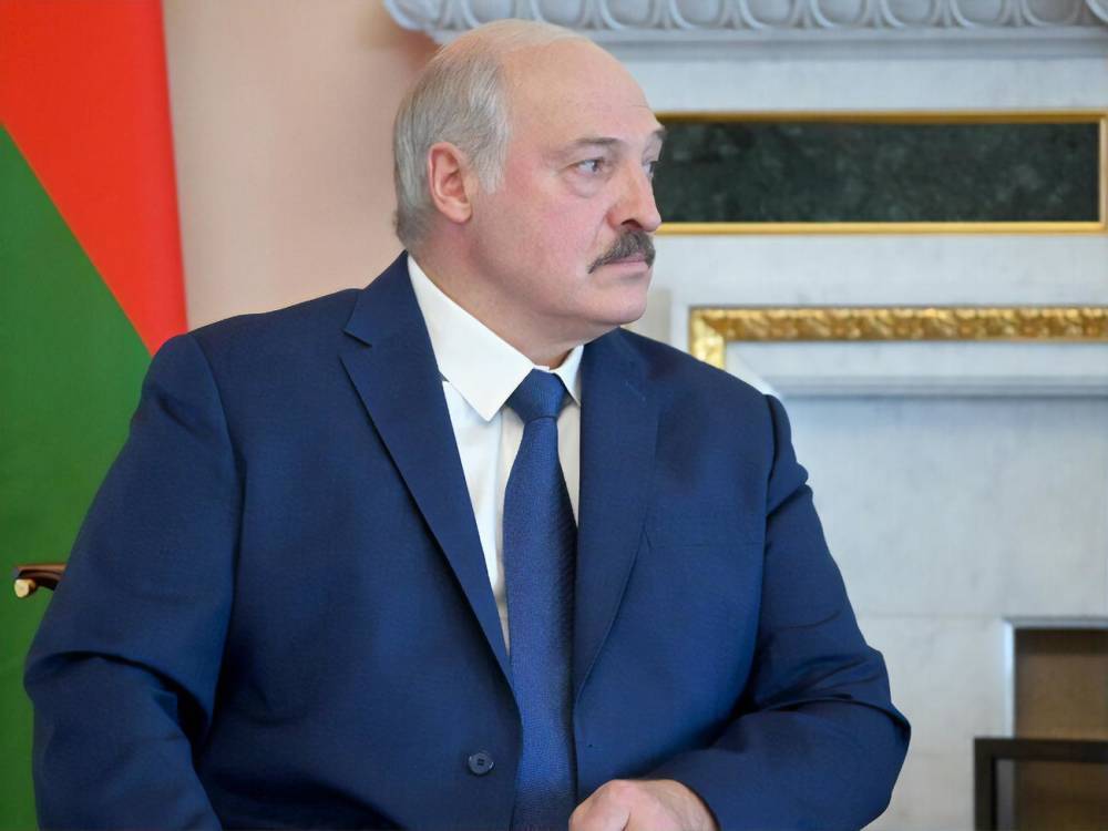 Лукашенко о санкциях: Нечего нам по этому поводу париться