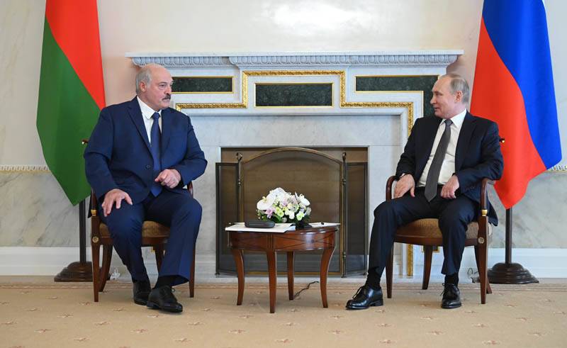 В Петербурге завершились переговоры Путина и Лукашенко