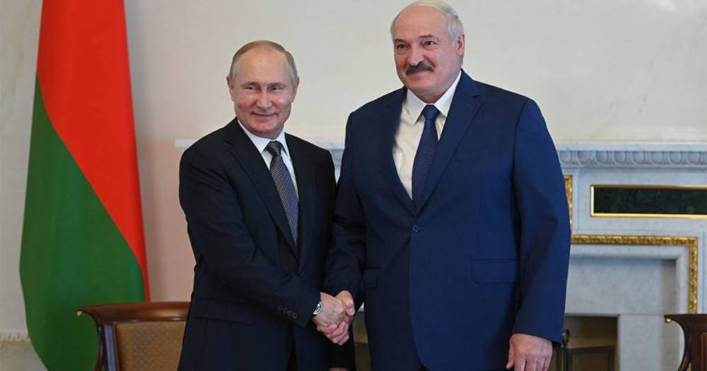 Песков сообщил о завершении переговоров Путина и Лукашенко