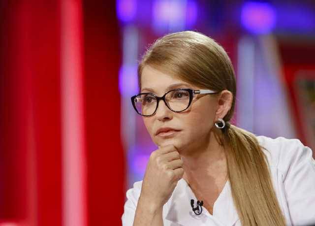 Тимошенко пришла в Раду с новой прической